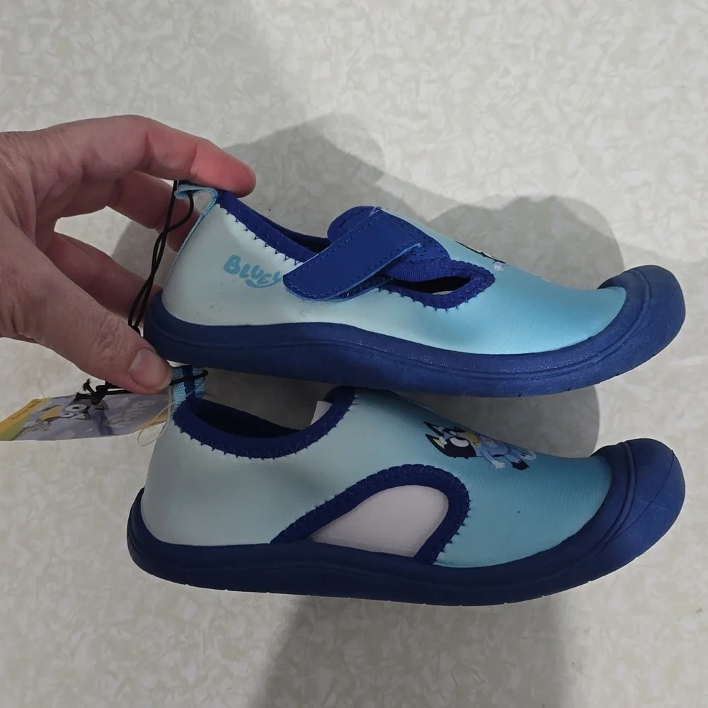 Bluey water shoes